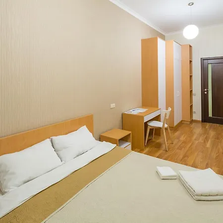 On Svobody Avenue 25 Апартаменти Львів
