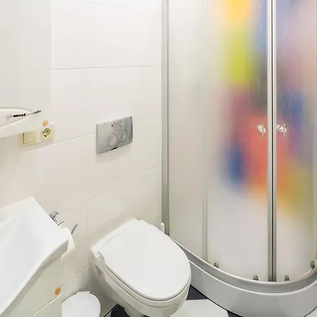 On Svobody Avenue 25 Апартаменти